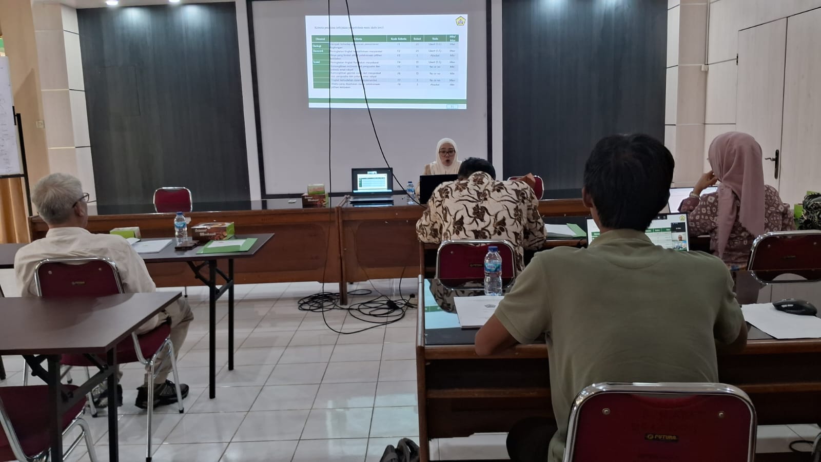 Seminar Hasil 2 – (E3B022004) Ummi Jayanti Seminar Hasil 2 – (E3B022004) Ummi Jayanti