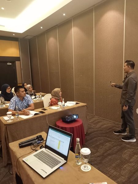 Risk Management Training for Staff Risk Management Training for Staff