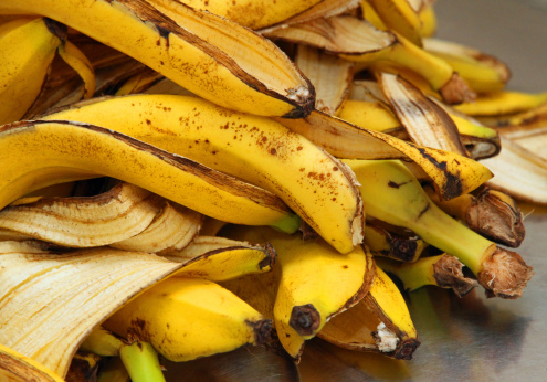 EKSTRAKSI PEKTIN DARI KULIT PISANG (EXTRACTION OF PECTIN FROM BANANA PEELS) EKSTRAKSI PEKTIN DARI KULIT PISANG (EXTRACTION OF PECTIN FROM BANANA PEELS)