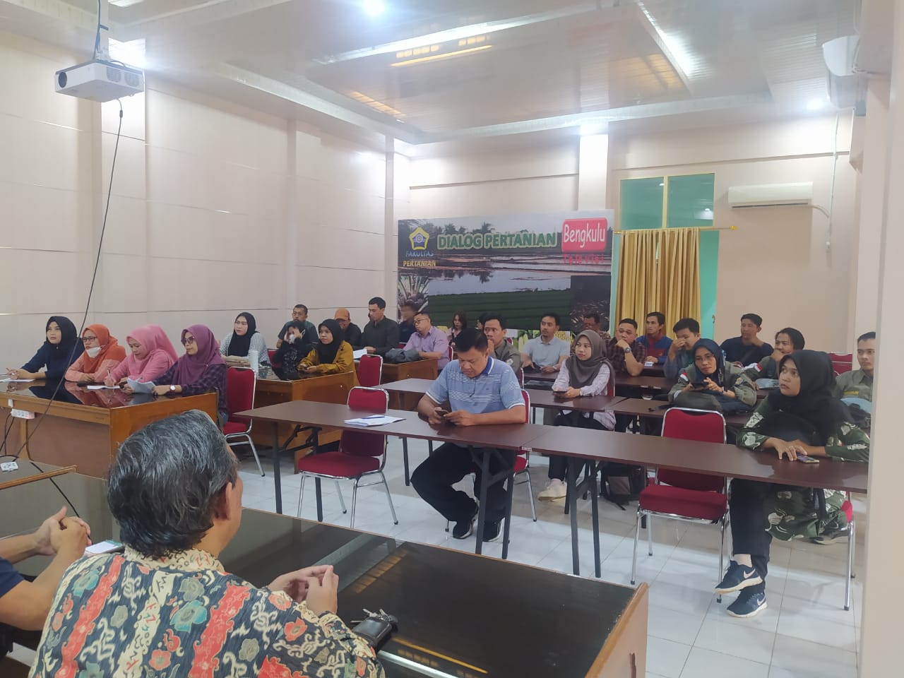 Practicum Assistantship for student of magister in natural resource management Practicum Assistantship for student of magister in natural resource management