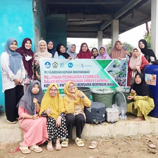 Empowerment of KWT Rezeki Bersama Through Ecobrick Innovation for Sustainable Urban Farming