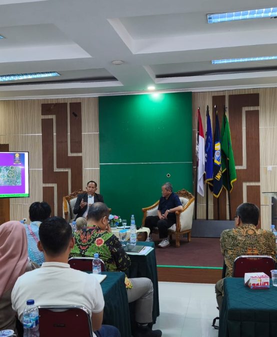 Public Lecture: Dynamic System Model for Environmental Assessment Strategies