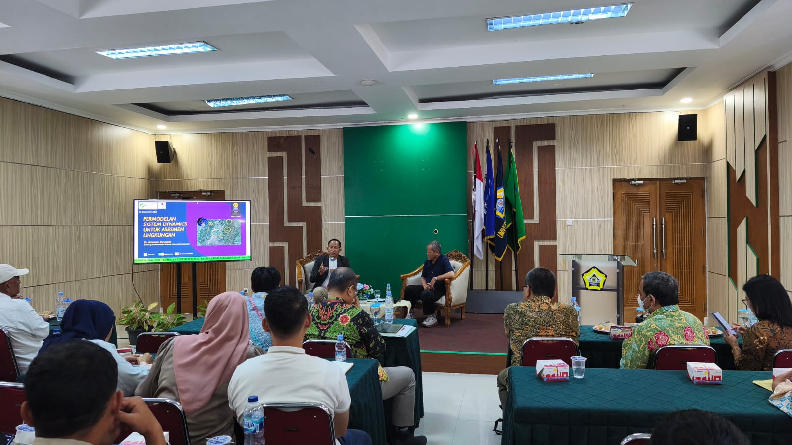 Public Lecture: Dynamic System Model for Environmental Assessment Strategies