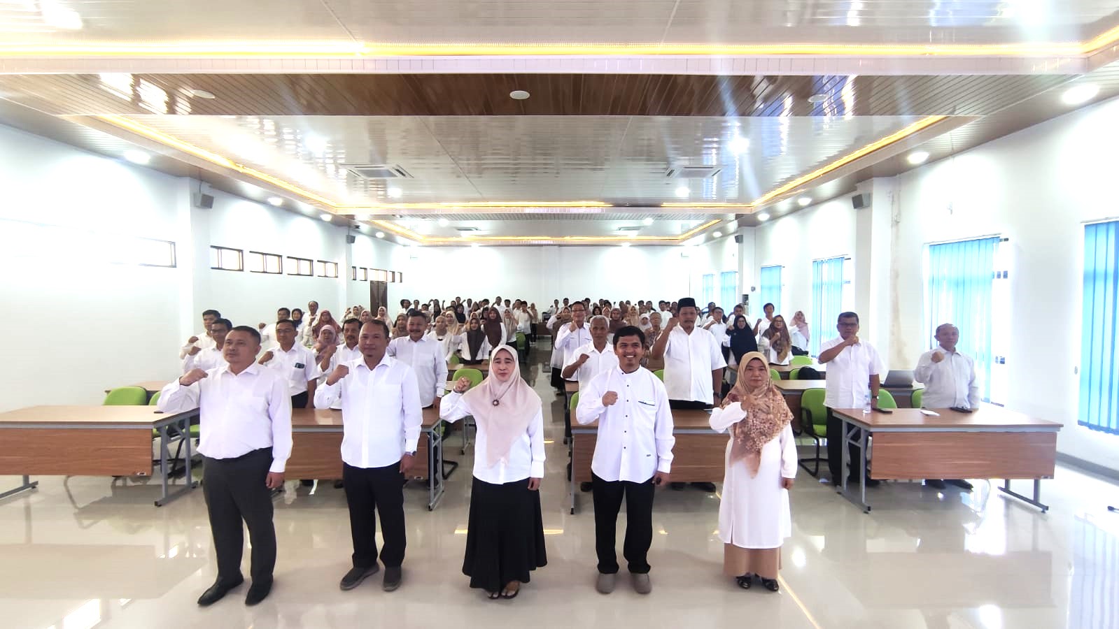 Socialization of the Integrity Zone of the Faculty of Agriculture at the University of Bengkulu Socialization of the Integrity Zone of the Faculty of Agriculture at the University of Bengkulu