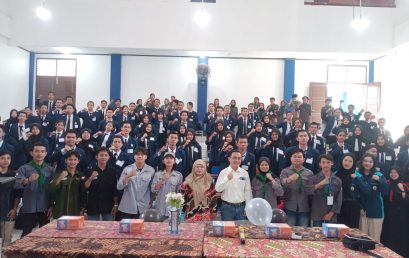 The Vice Dean for Student Affairs opened the  Organizational Management Training (PMO) event of Hima Sylva PCSI UNIB