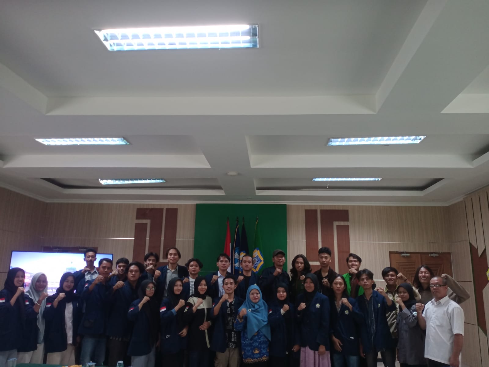 The Vice Dean for Student Affairs Inaugurates the DPM FP-KBM UNIB for 2024 The Vice Dean for Student Affairs Inaugurates the DPM FP-KBM UNIB for 2024