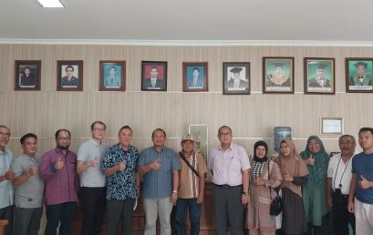 INITIAL STEPS TOWARD A CENTER OF EXCELLENCE FOR THE MARINE SCIENCE STUDY PROGRAM