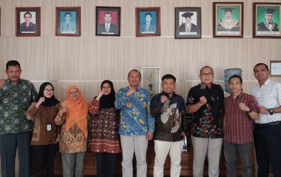 INITIATION OF THE WORK BOND SCHOLARSHIP PROGRAM BY PT MUSI HUTAN PERSADA