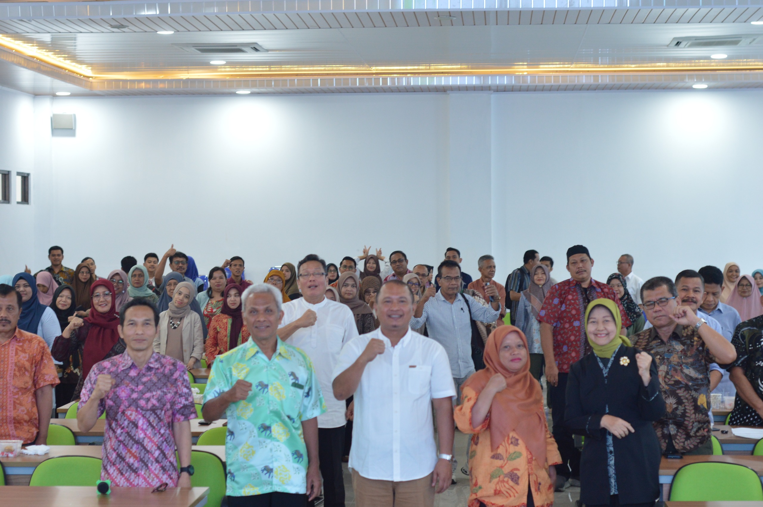The Faculty of Agriculture Holds a “Rabuan Bersama” Meeting The Faculty of Agriculture Holds a “Rabuan Bersama” Meeting