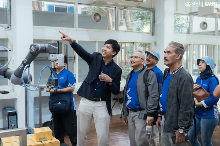 Exploring Future Research Synergies: Dean of Faculty of Agriculture UNIB Visits KMITL Laboratories for Strategic Collaboration Exploring Future Research Synergies: Dean of Faculty of Agriculture UNIB Visits KMITL Laboratories for Strategic Collaboration