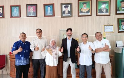 Visit of the Deputy Director of the British Botanic Garden