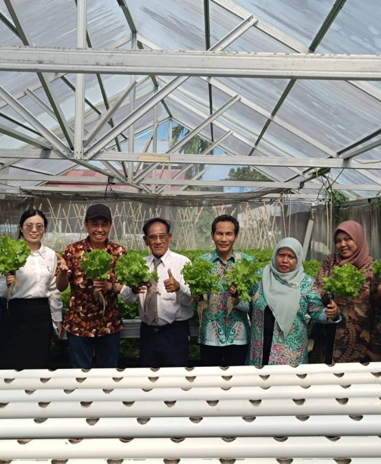 University of Bengkulu Hosts Public Lecture and International Journal Workshop in Commemoration of Its 44th Anniversary
